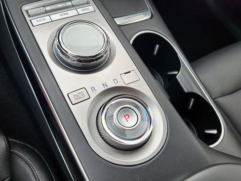 Used 2025 Genesis GV70 2.5T image 29