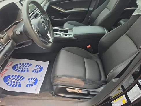 Used 2021 Honda Accord LX image 9