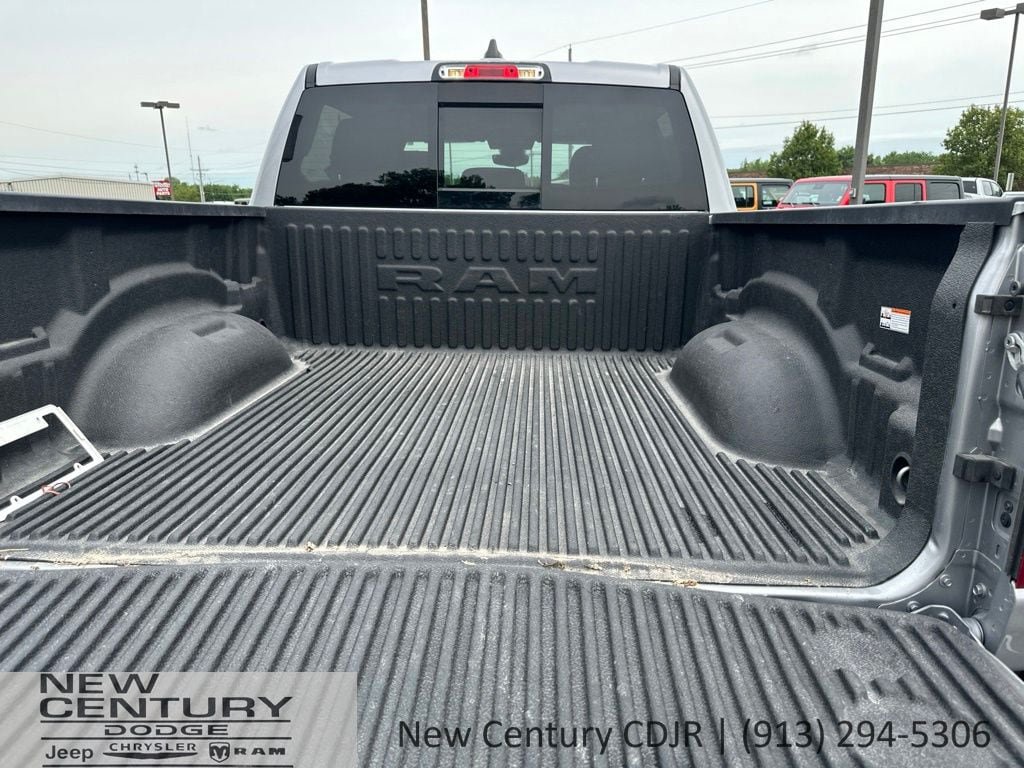 Used 2023 RAM 1500 Big Horn AWD/4WD image 5