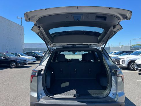 Used 2025 Chevrolet Equinox LT FWD image 26