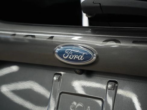 Used 2017 Ford Escape SE FWD image 15