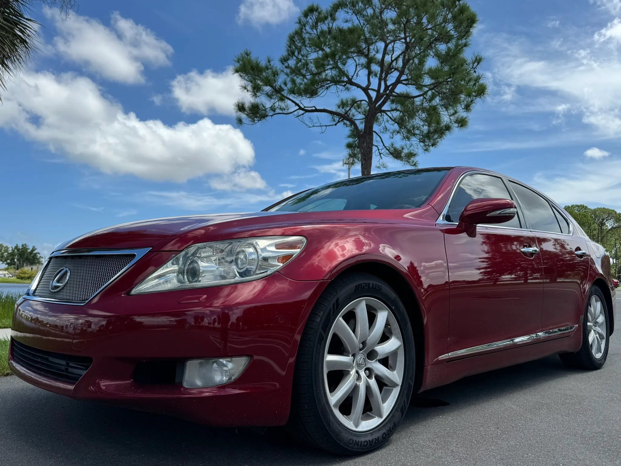 Used 2012 Lexus LS 460 w/ Luxury Value Edition RWD image 3