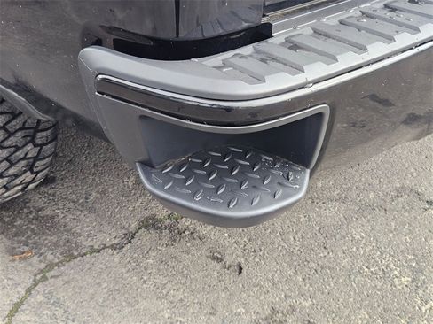 Used 2017 Chevrolet Silverado 1500 LTZ image 11