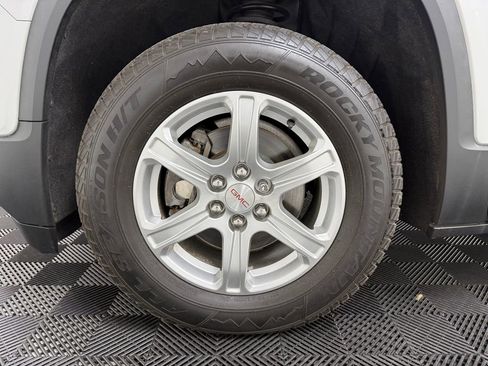 Used 2019 GMC Acadia SLE FWD image 27