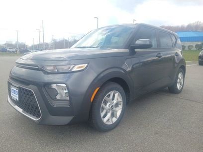 Used 2022 Kia Soul LX w/ Technology Package