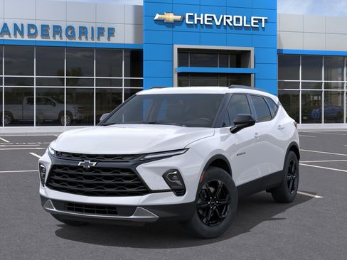New 2026 Chevrolet Blazer LT w/ Midnight/Sport Edition FWD image 28