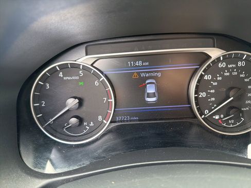 Used 2025 Nissan Altima 2.5 SR w/ SR Premium Package image 7