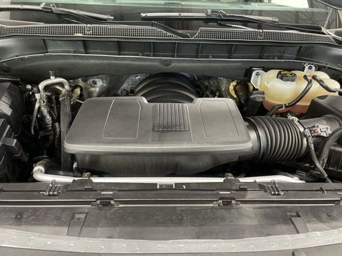 Used 2025 Chevrolet Tahoe LT image 28