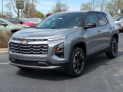 New 2026 Chevrolet Equinox LT FWD image 5