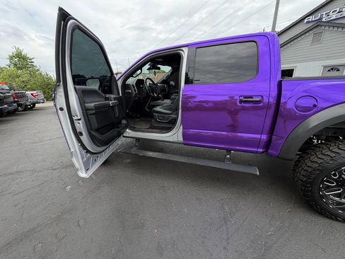 Used 2017 Ford F150 Raptor w/ Equipment Group 802A Luxury AWD/4WD image 11