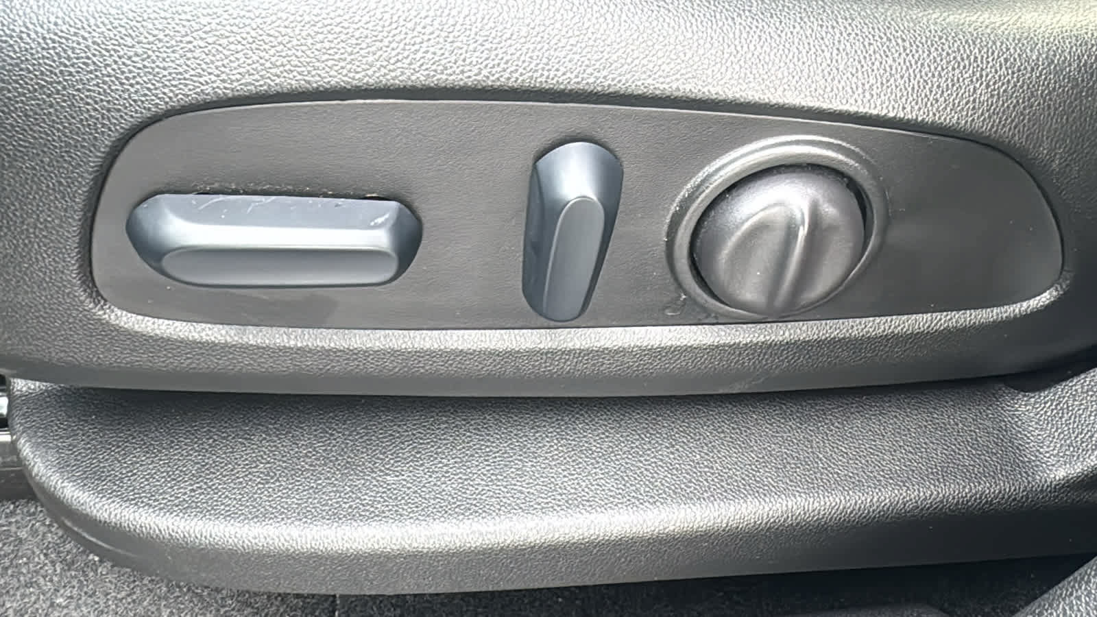Used 2024 GMC Terrain AT4 w/ LPO, Floor Liner Package AWD/4WD image 7
