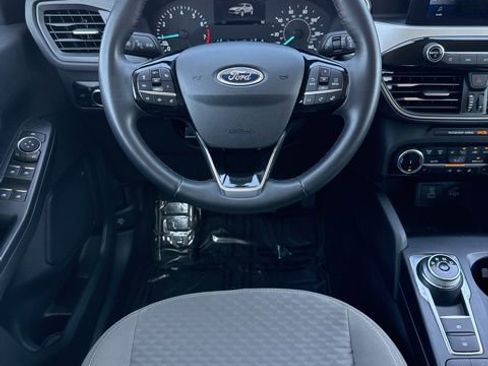 Used 2022 Ford Escape SE w/ Convenience Package image 9