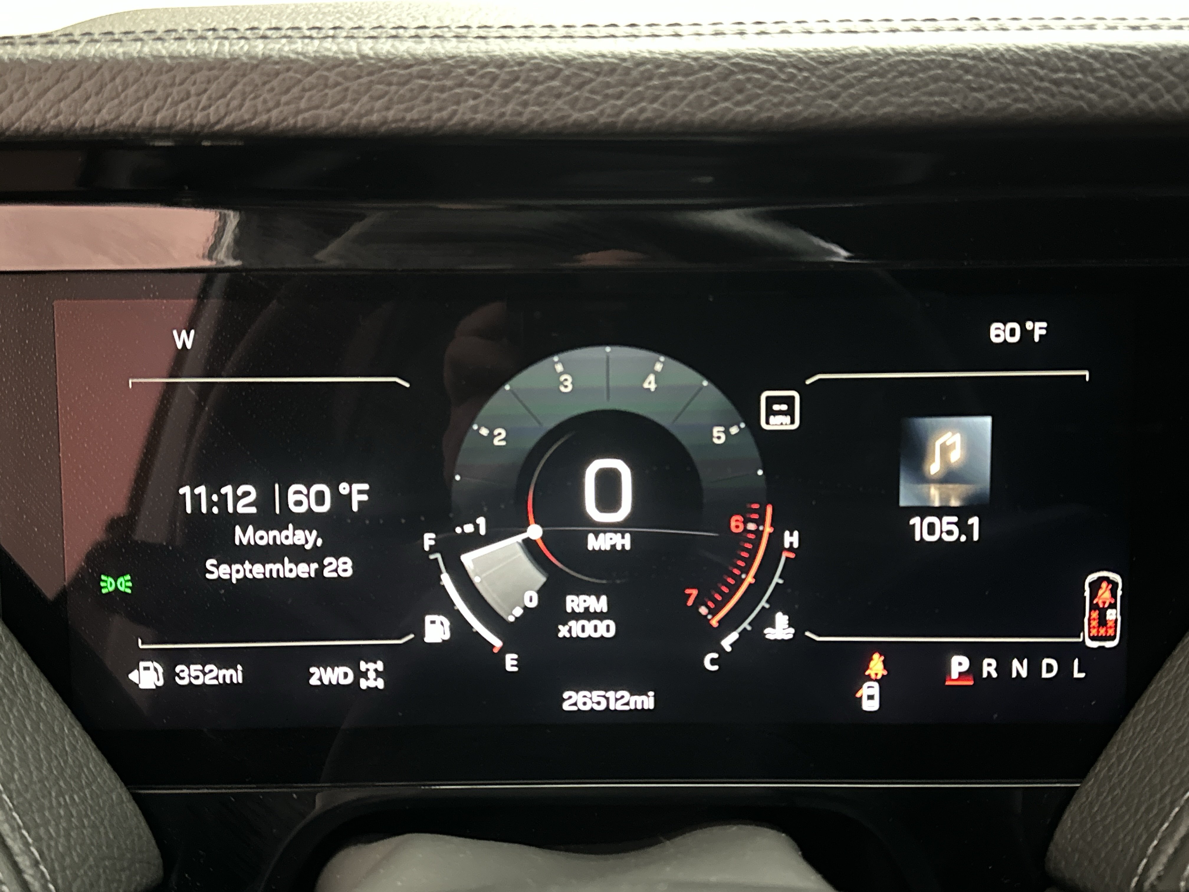 Used 2025 GMC Yukon XL Denali AWD/4WD image 30