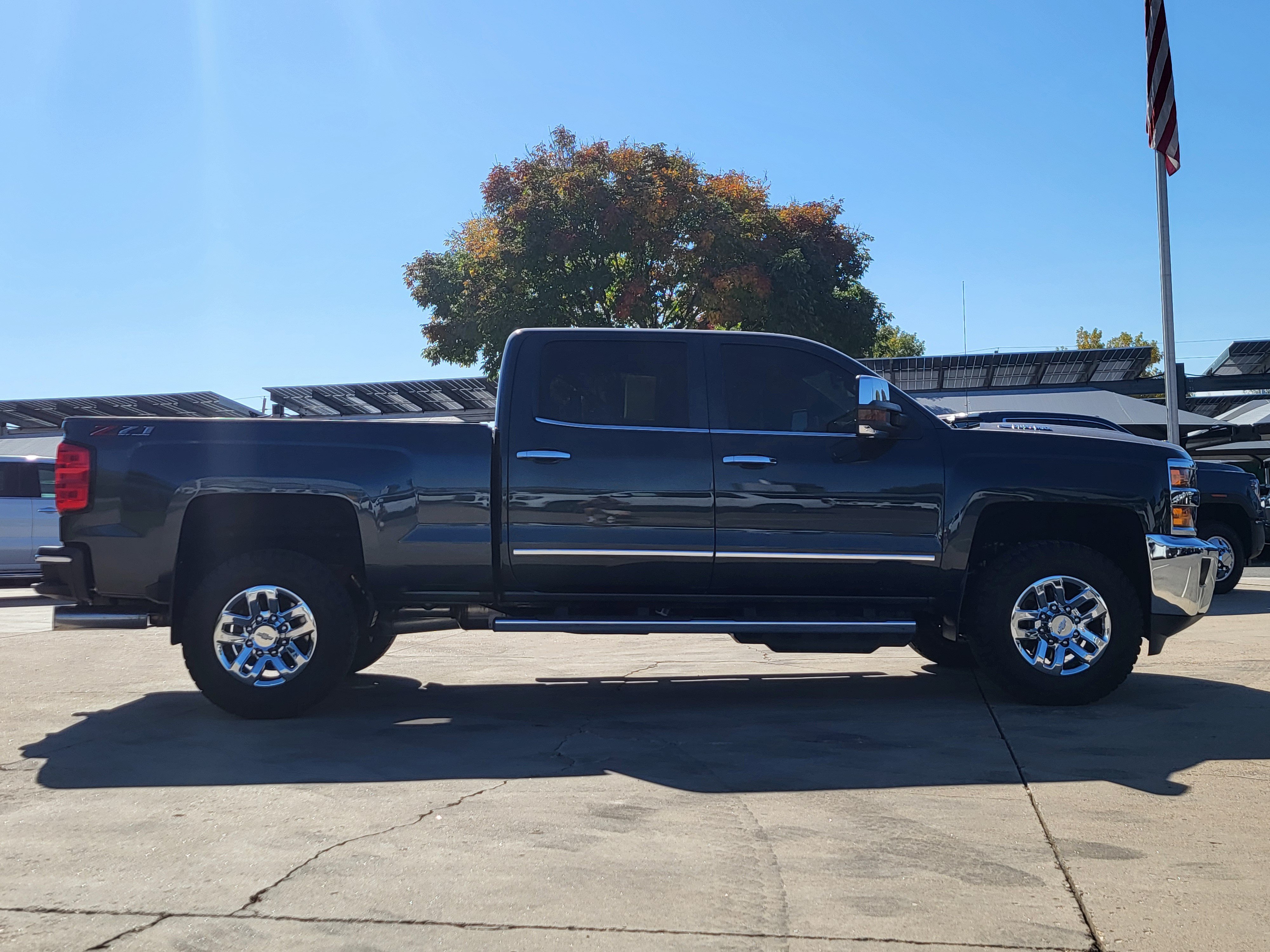 Used 2019 Chevrolet Silverado 2500 LTZ w/ Duramax Plus Package AWD/4WD image 6