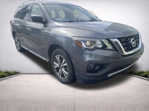 Used 2019 Nissan Pathfinder SL FWD image 5