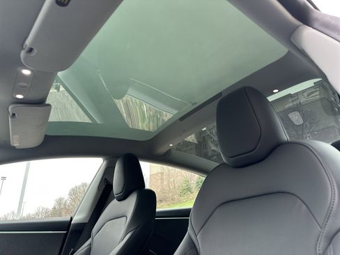 Used 2024 Tesla Model 3 image 30