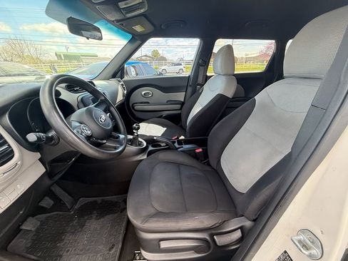 Used 2014 Kia Soul image 12