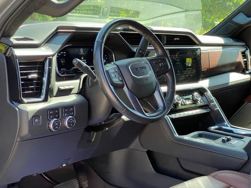 Used 2024 GMC Sierra 2500 Denali Ultimate AWD/4WD image 10