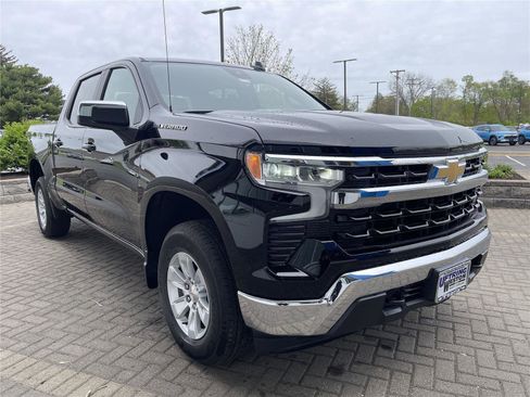 Used 2025 Chevrolet Silverado 1500 LT image 7
