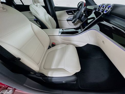 New 2026 Mercedes-Benz GLC 300 image 31