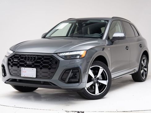 Used 2023 Audi Q5 2.0T Prestige w/ Prestige Package AWD/4WD image 1