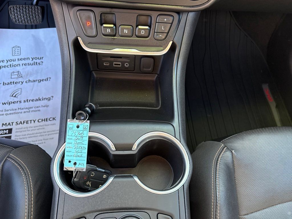 Used 2019 GMC Terrain SLT w/ Preferred Package AWD/4WD image 26