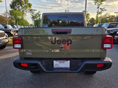 New 2026 Jeep Gladiator Sport AWD/4WD image 4