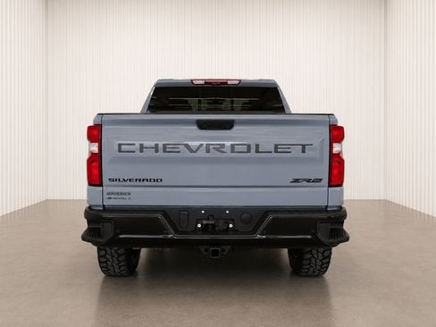 Used 2024 Chevrolet Silverado 1500 ZR2 w/ Technology Package AWD/4WD image 5