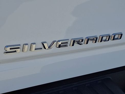 Used 2025 Chevrolet Silverado 2500 Custom w/ Custom Value Package AWD/4WD image 27