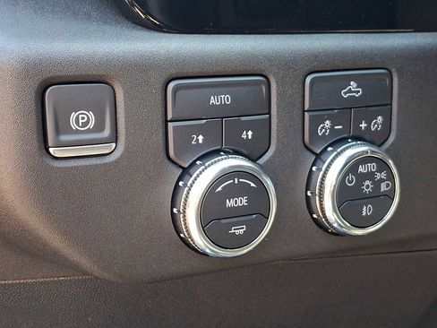 Certified 2024 GMC Sierra 1500 Elevation AWD/4WD image 27