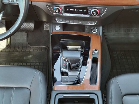 Used 2021 Audi Q5 2.0T Premium image 23