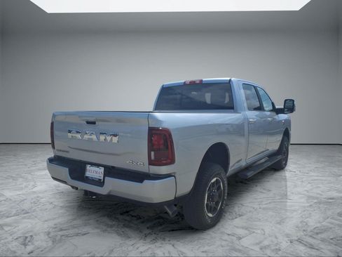 Used 2026 RAM 2500 Laramie AWD/4WD image 7