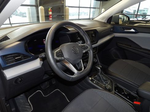 Used 2023 Volkswagen Taos SE w/ Panoramic Sunroof Package AWD/4WD image 25