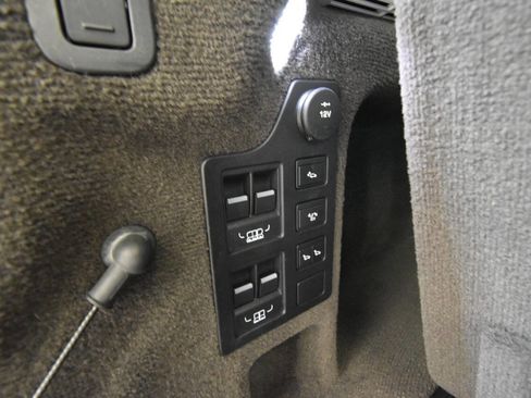 Used 2017 Land Rover Discovery HSE Luxury image 35