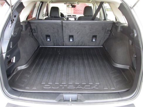 Used 2019 Subaru Outback 2.5i Limited AWD/4WD image 37