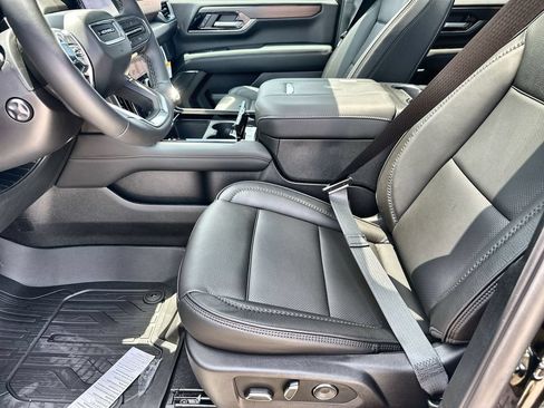New 2026 GMC Yukon Denali w/ Denali Reserve Package AWD/4WD image 24