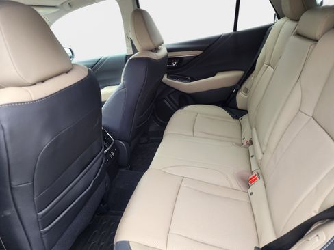 Used 2025 Subaru Outback Limited XT image 10
