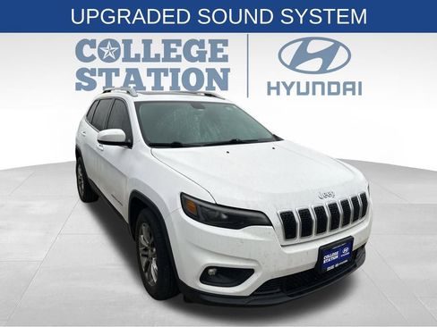 Used 2019 Jeep Cherokee Latitude Plus image 5