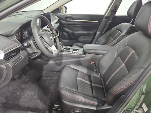 New 2026 Nissan Altima 2.5 SR AWD/4WD image 10