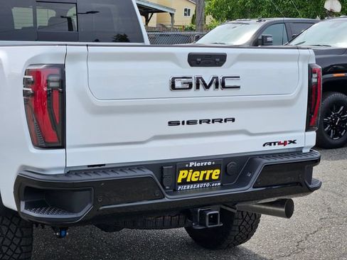 New 2026 GMC Sierra 2500 AT4X w/ LPO, Black Badging Package AWD/4WD image 12
