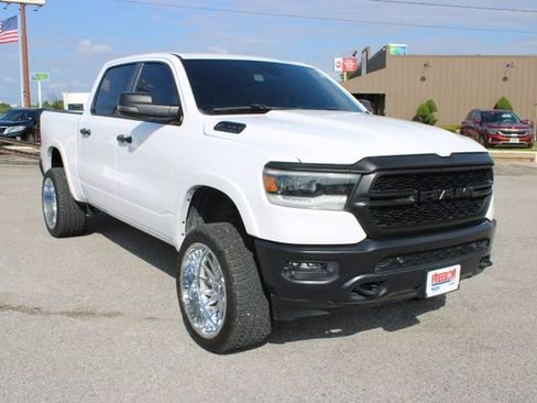 Used 2023 RAM 1500 Lone Star AWD/4WD image 3
