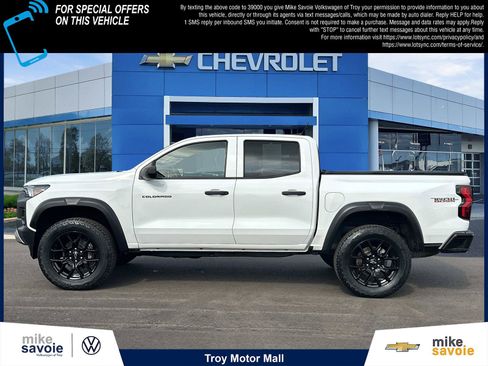 Certified 2023 Chevrolet Colorado Trail Boss w/ LPO, Dark Essentials Package AWD/4WD image 2