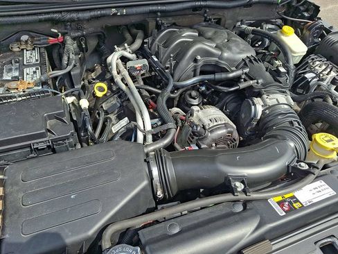 Used 2013 Jeep Wrangler Unlimited Sahara w/ Connectivity Group AWD/4WD image 28