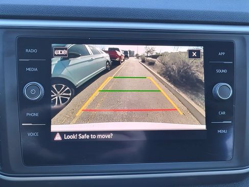Used 2021 Volkswagen Atlas Cross Sport SE FWD image 15