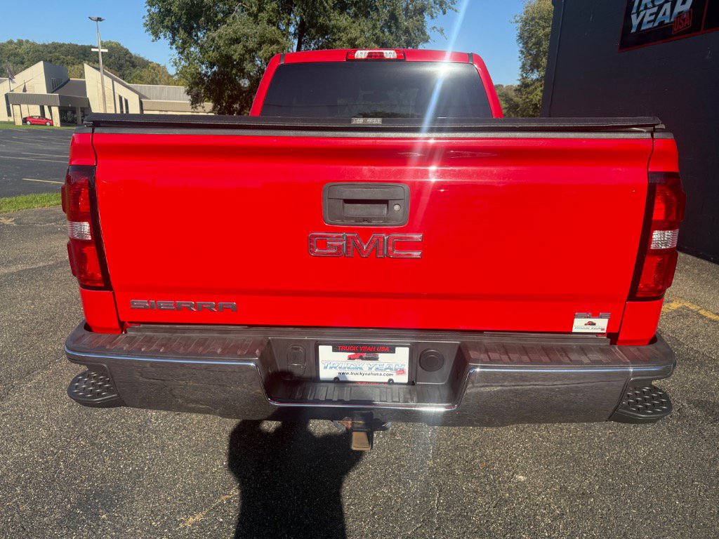 Used 2015 GMC Sierra 1500 SLE w/ SLE Value Package AWD/4WD image 4