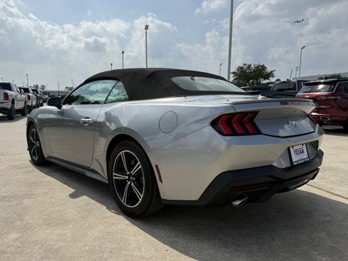 Used 2024 Ford Mustang Premium RWD image 7
