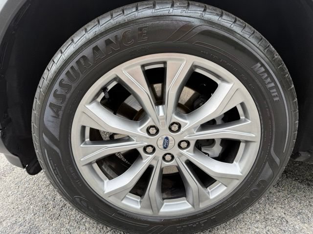 Used 2020 Ford Explorer Limited AWD/4WD image 11