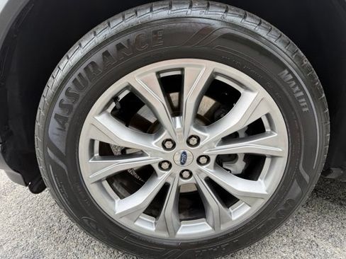 Used 2020 Ford Explorer Limited AWD/4WD image 11