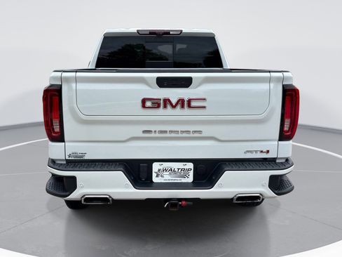 Certified 2022 GMC Sierra 1500 AT4 w/ AT4 Premium Package AWD/4WD image 7