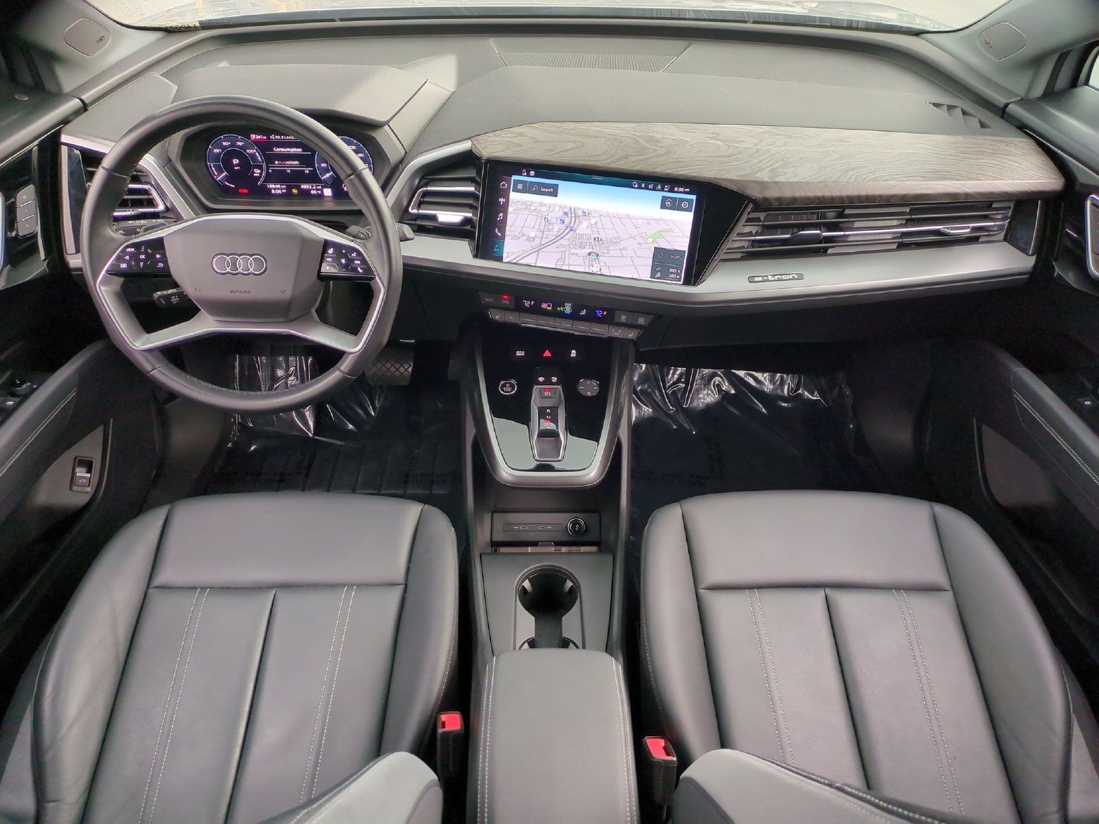Used 2023 Audi Q4 e-tron Premium Plus w/ Premium Plus AWD/4WD image 7